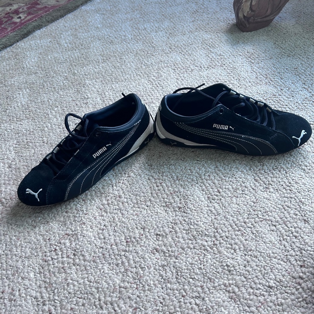 Puma 7.5 ladies suede black sneakers